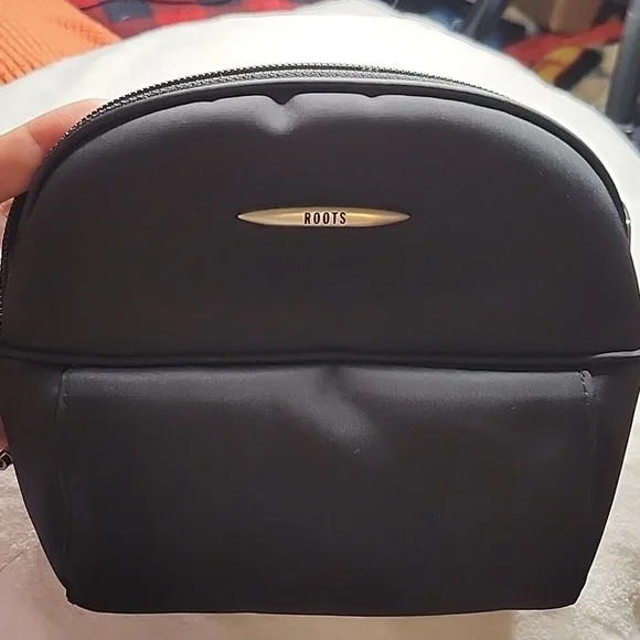 Roots pouch 👝 - Picture 1 of 11